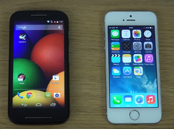 Moto-E-vs-iPhone-5S-i