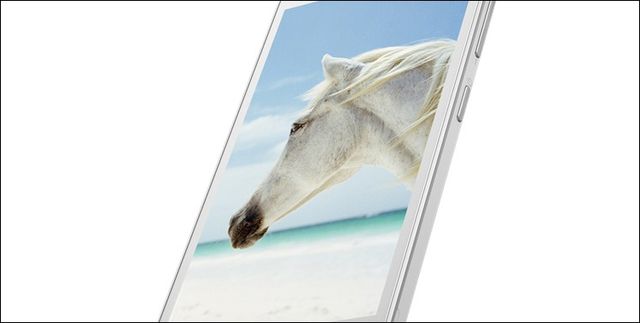 Asus Pegasus 5000: смартфон среднего класса по цене 197$