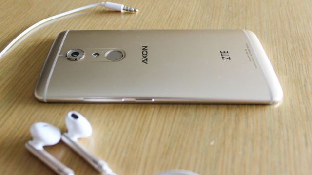 Обзор ZTE Axon 7: главный конкурент Galaxy S7 и iPhone 7?