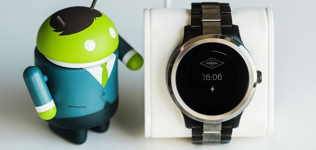 Google разрабатывает две модели умных часов Nexus