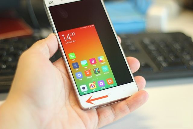 Управление одной рукой Xiaomi Redmi Note 4
