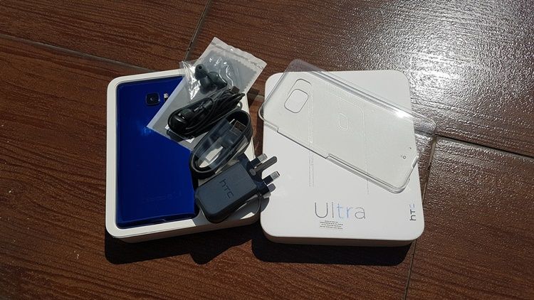 Обзор HTC U Ultra Sapphire Glass Edition 128гб: блестящий и мощный флагман