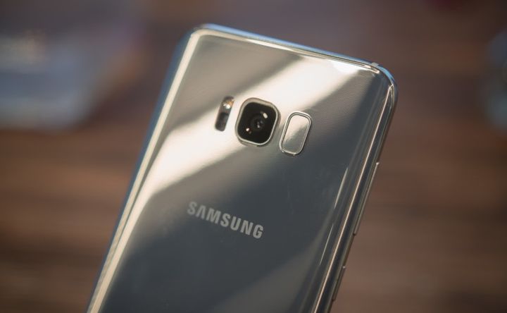 Сравнение Samsung Galaxy S7 Edge и S8: какой купить?